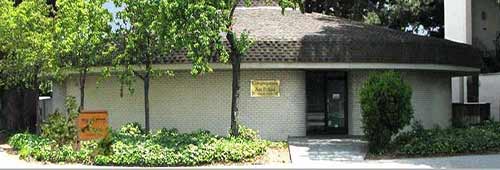 The front of the building of Am Achad Shul in San Jose